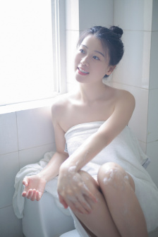 少年汁水四溅捣出白沫H